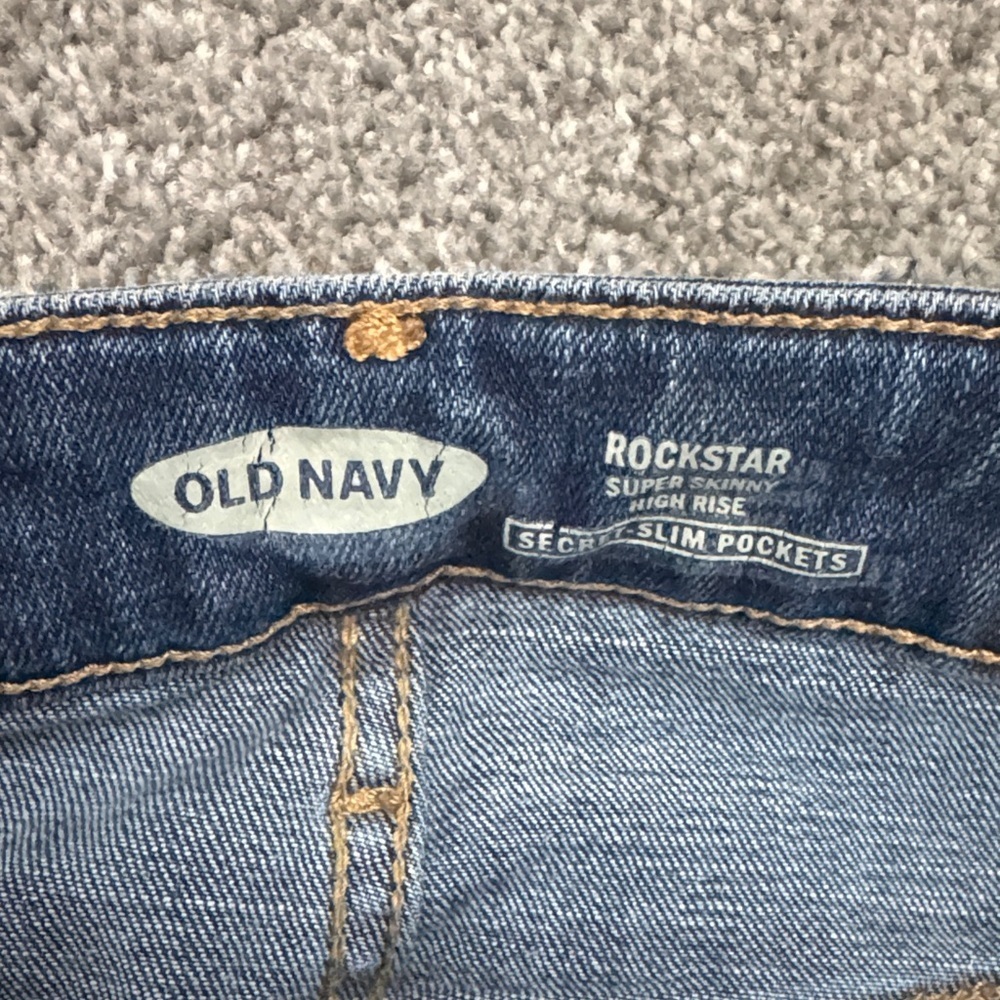 Old Navy Women's Dark Blue Skinny Jeans - Picture 2 of 4